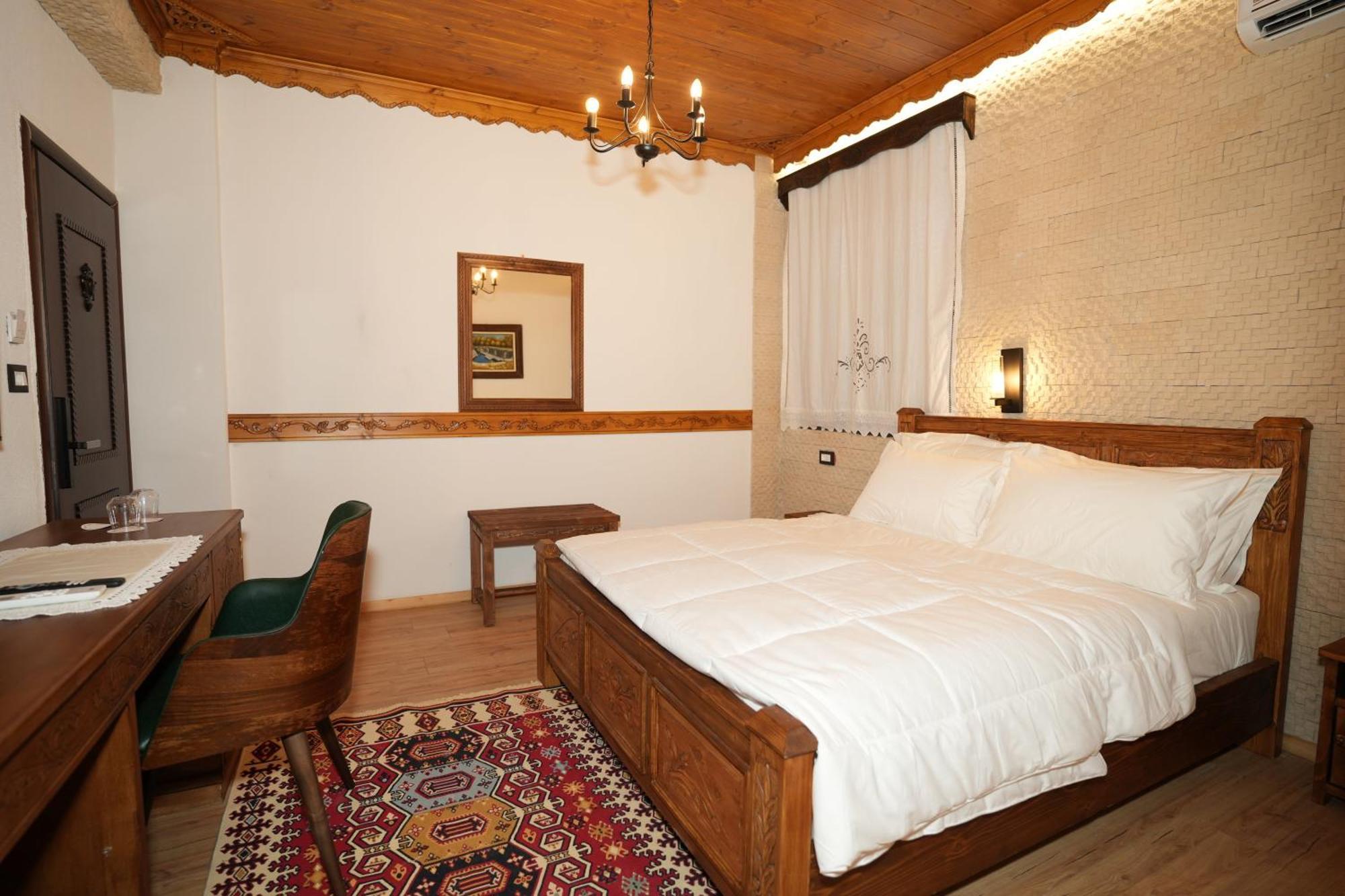 City Street Hotel Gjirokaster Exterior photo